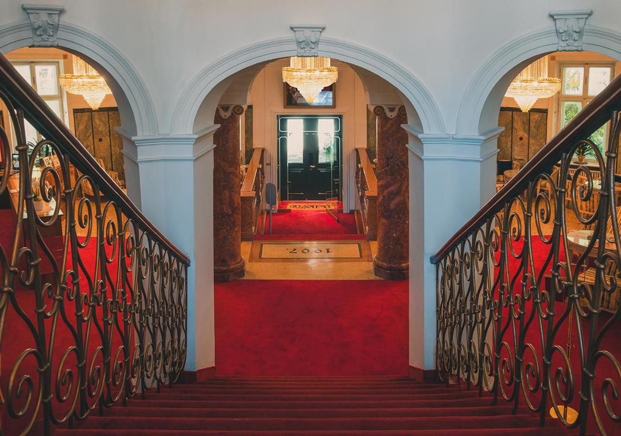 Grand Hotel Bellevue - Adults Only Merano Esterno foto