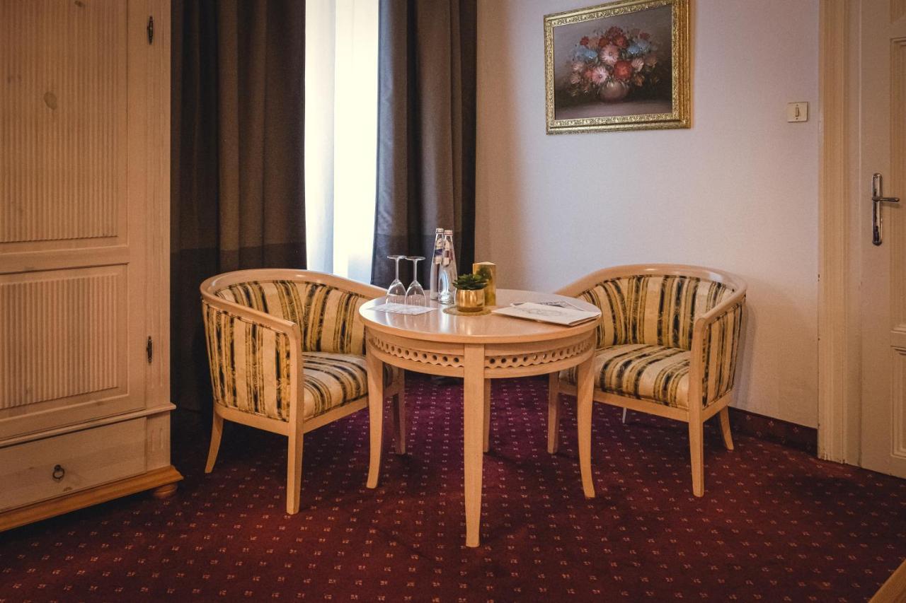 Grand Hotel Bellevue - Adults Only Merano Esterno foto