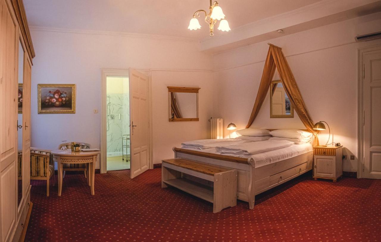 Grand Hotel Bellevue - Adults Only Merano Esterno foto