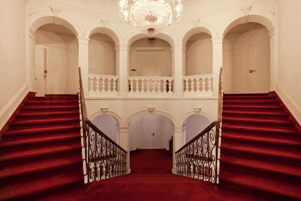 Grand Hotel Bellevue - Adults Only Merano Esterno foto