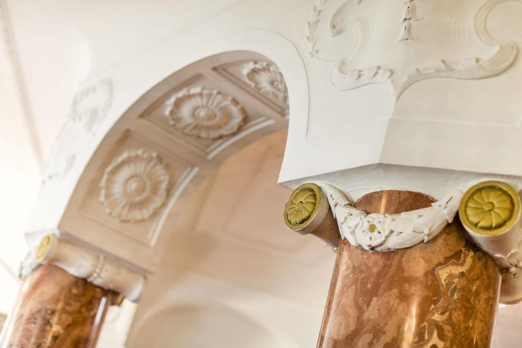 Grand Hotel Bellevue - Adults Only Merano Esterno foto